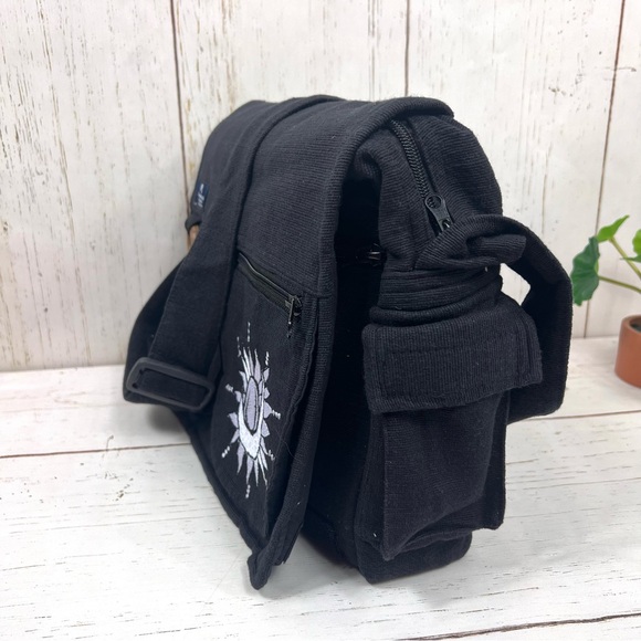 Handmade Sun Moon Embroidered Messenger Bag - Picture 11 of 15